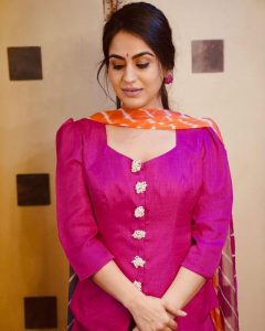 Aksha Pardasany