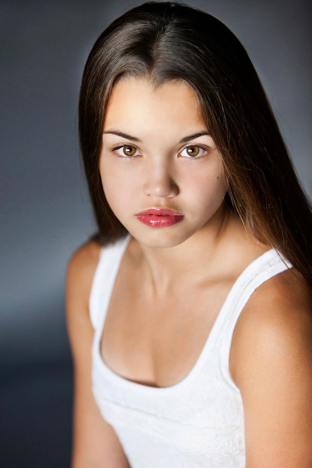 Paris Berelc Bio, Age, Instagram, Height, Siblings, Tiktok, Shows