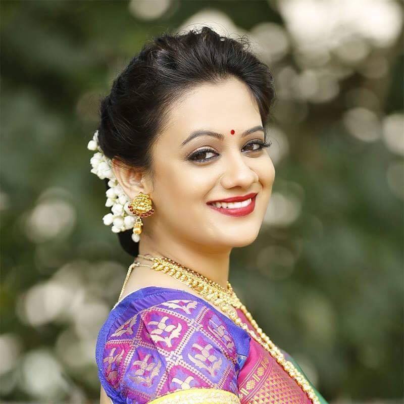 Spruha Joshi Bio Age Instagram Height Etc