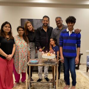 Rahul mahajan with family