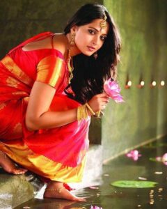 anushka shetty in saree