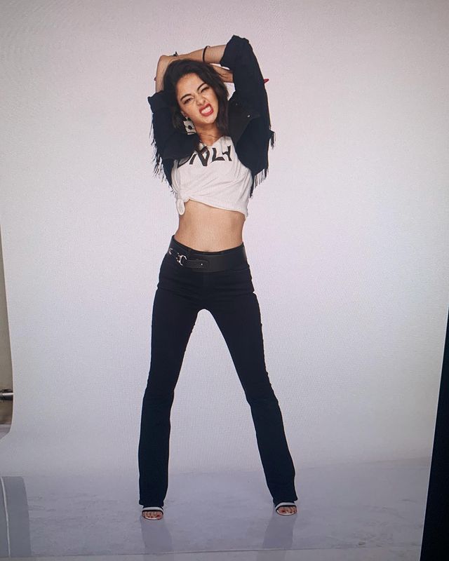 Ananya Panday Bio Age Height Father Sister Boyfriend Name Movies ananya-panday-bio-age-height-father-sister-boyfriend-name-movies